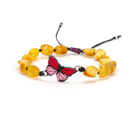 Bratara din ambre de culoare galbena decorate cu un charm in forma de fluture