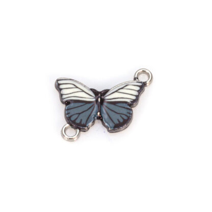 Element decorativ, charm, pandantiv din aliaj emailat in forma de fluture cu aripi alb si gri